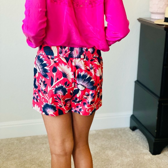 J CREW Shorts Womens Size 2 Hibiscus Floral Hawaiian Print Elastic Pull-On - Picture 3 of 3